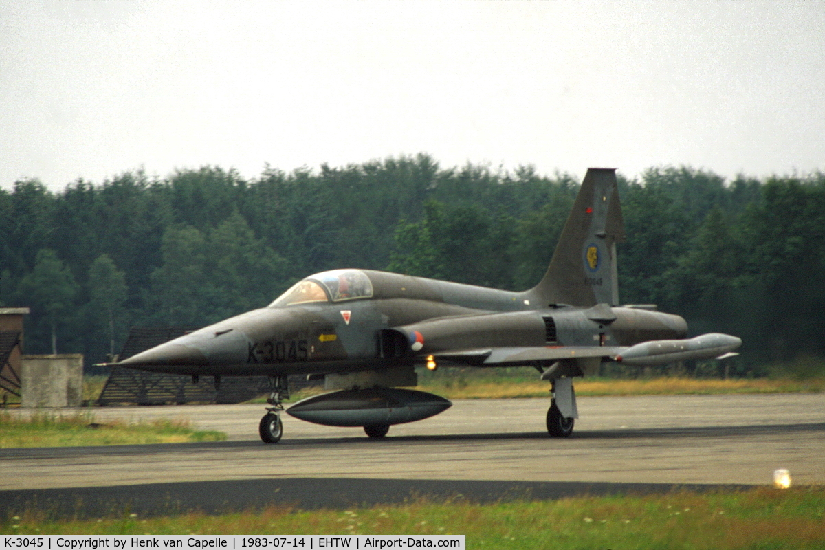 K-3045, 1971 Canadair NF-5A Freedom Fighter C/N 3045, NF-5A fighter of 315 sqn the Royal Netherlands Air Force about to take off at Twente air base.