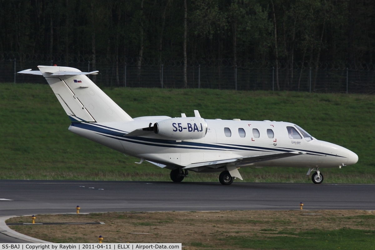S5-BAJ, 2000 Cessna 525 CitationJet C/N 525-0394, 3rd Linxair reg in only a couple of days