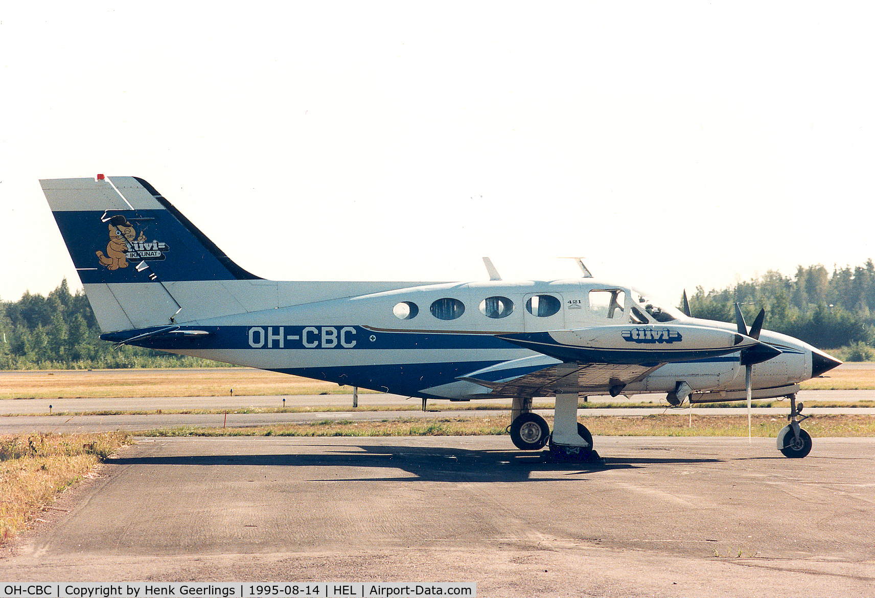 OH-CBC, 1968 Cessna 421A Golden Eagle C/N 421A0013, Tiivi Ikkunat