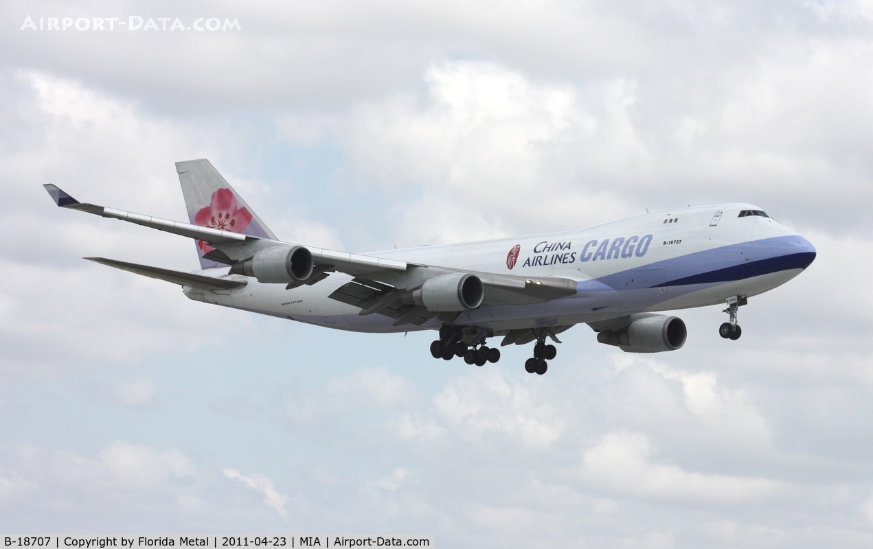 B-18707, 2001 Boeing 747-409F/SCD C/N 30764, China Cargo 747-400F