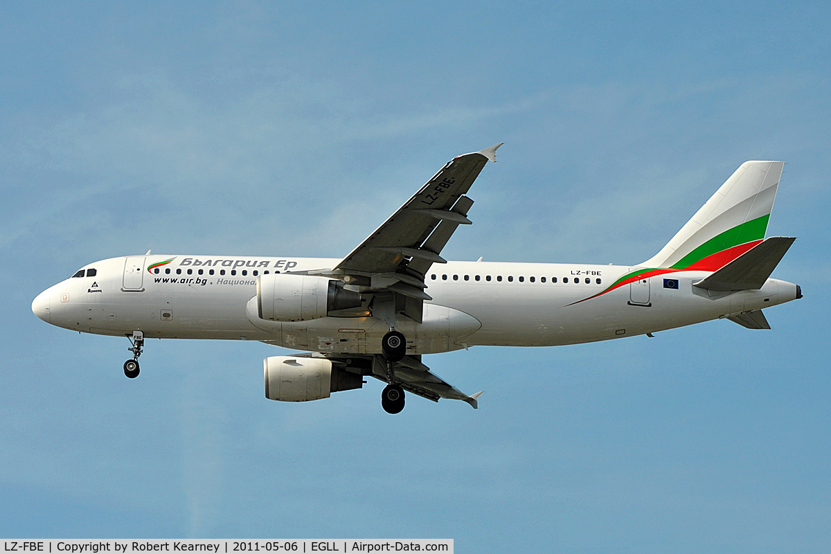LZ-FBE, 2009 Airbus A320-214 C/N 3780, On short finals for r/w 27R