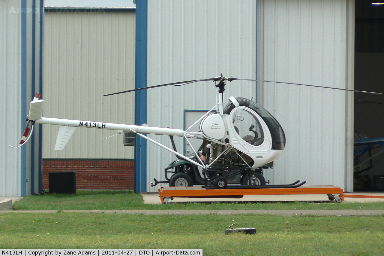 N413LH, Schweizer 269C C/N S1925, At Denton Municipal