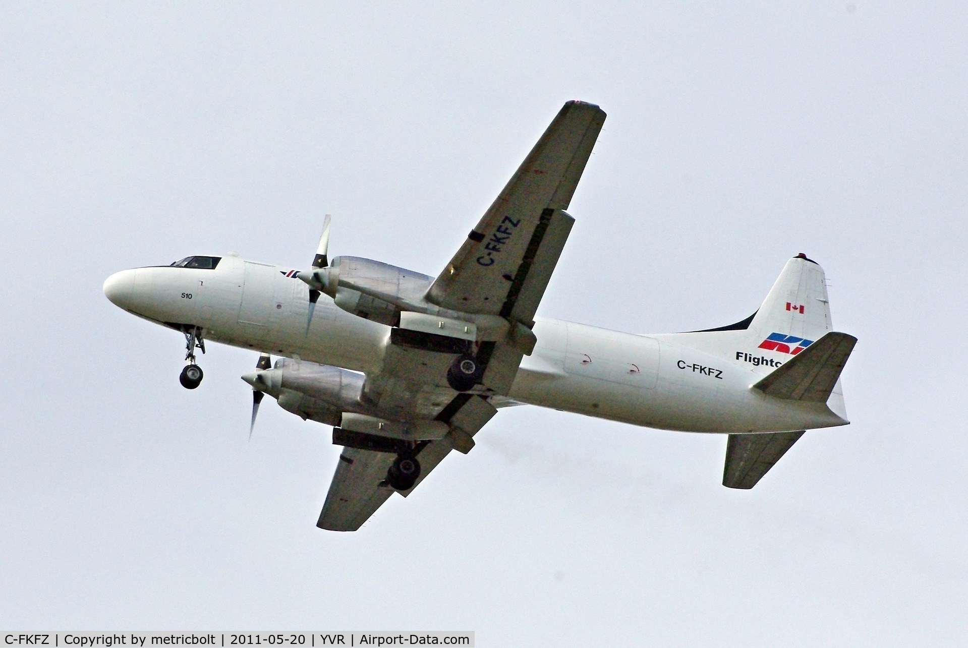 C-FKFZ, 1954 Convair 580(F) C/N 151, Landing at YVR