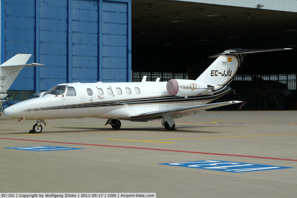 EC-JJU, 2001 Cessna 525A Citation CJ2 C/N 525A-0033, visitor