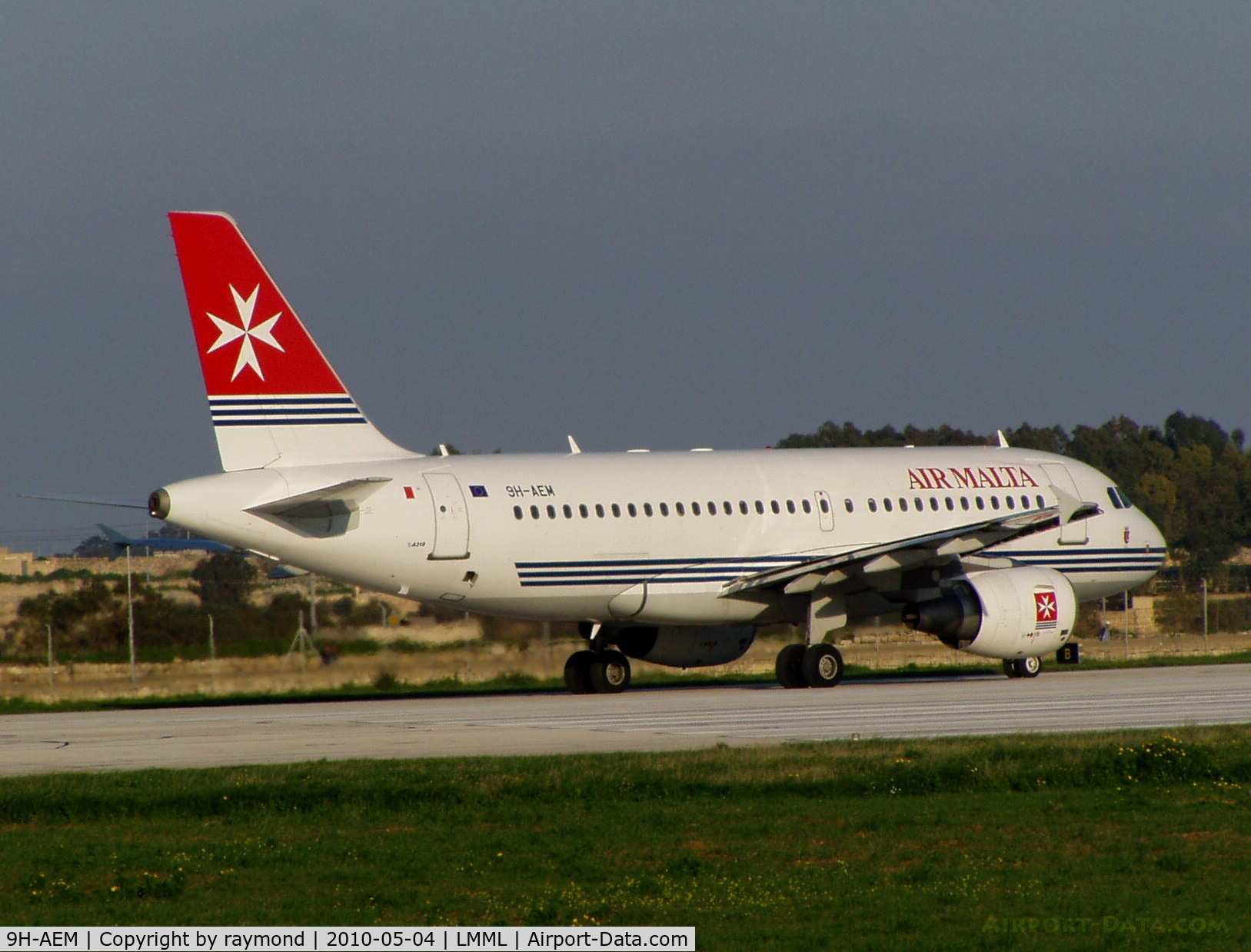 9H-AEM, 2005 Airbus A319-111 C/N 2382, A319 9H-AEM Air Malta