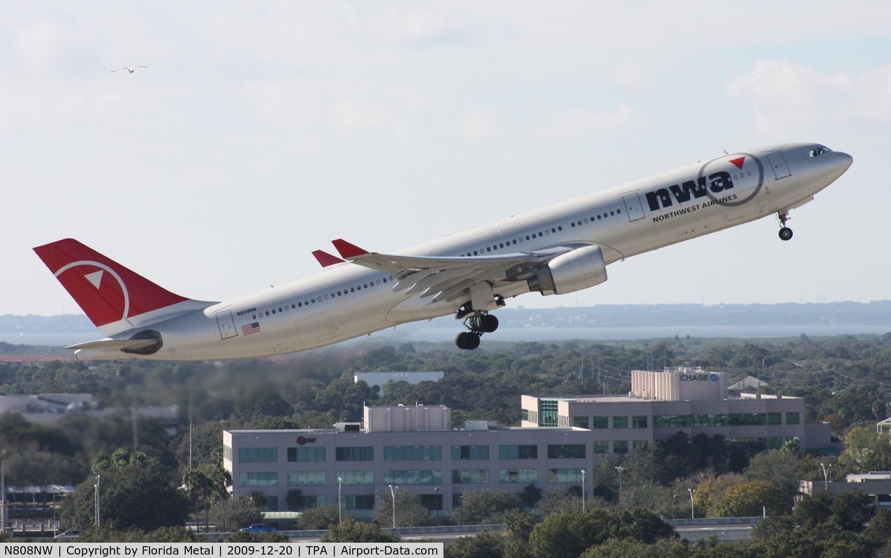 N808NW, 2004 Airbus A330-323 C/N 0591, Northwest A330