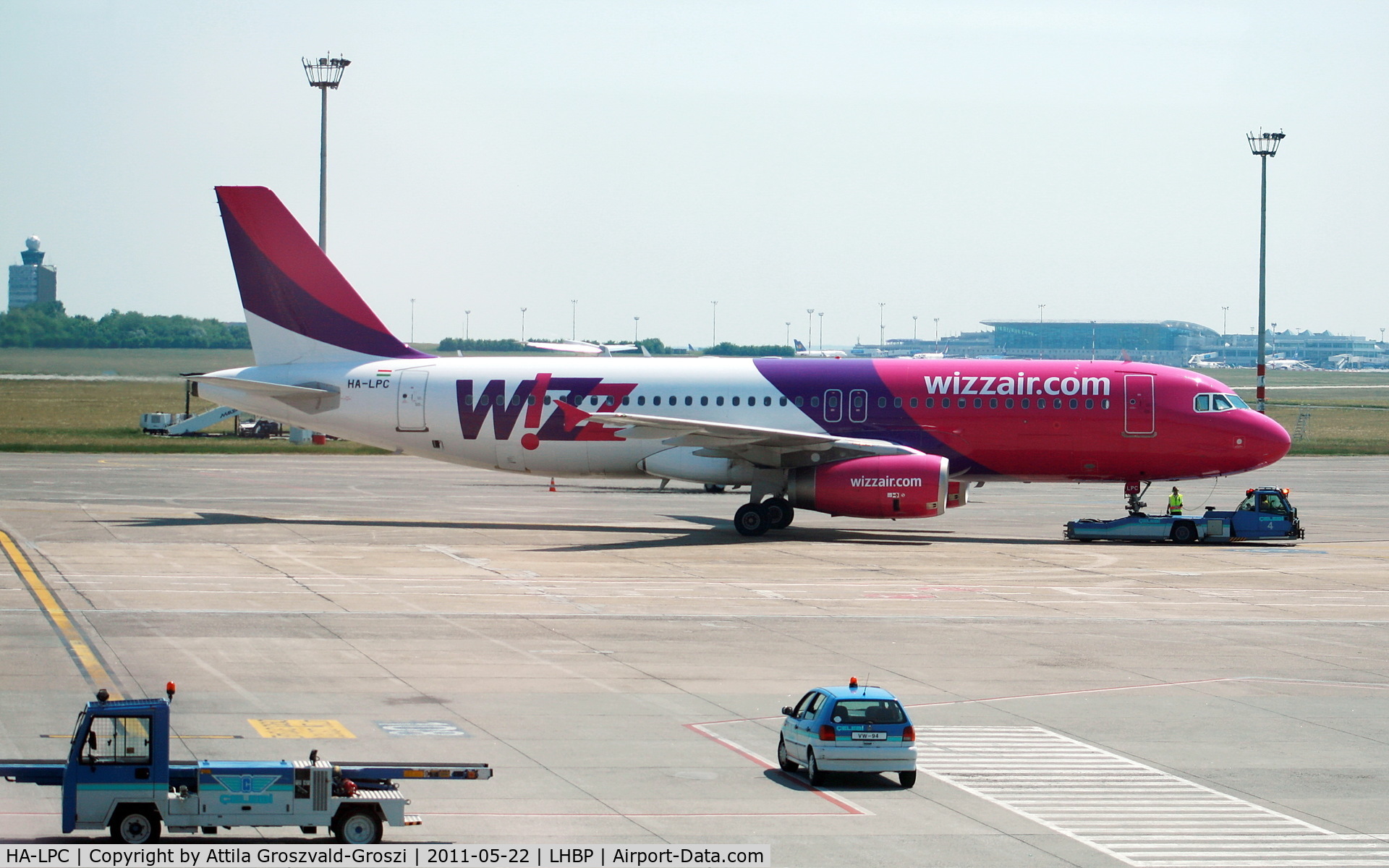 HA-LPC, 1998 Airbus A320-233 C/N 892, Budapest, Liszt Ferenc International Airport, terminal one. (New name)