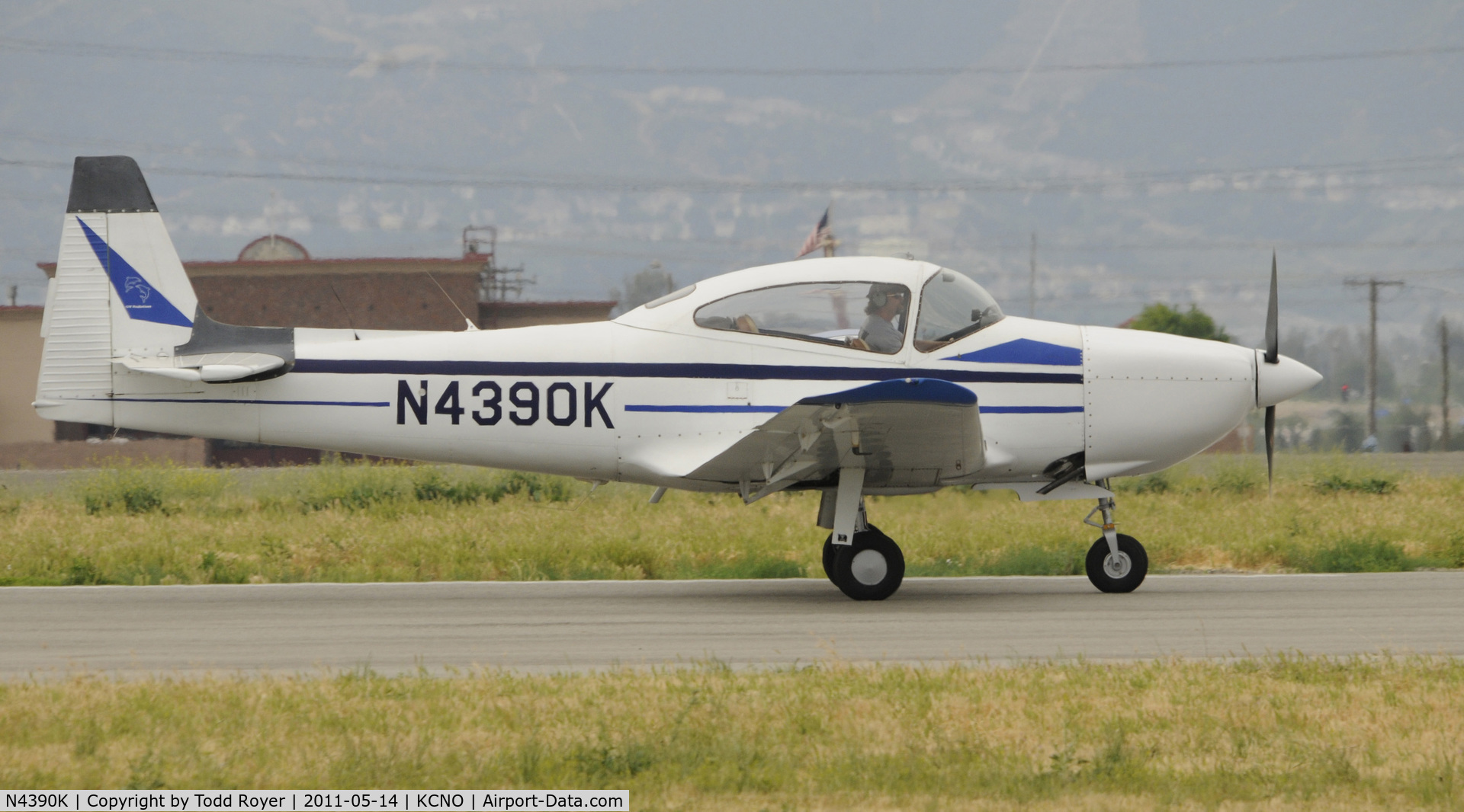 N4390K, 1948 Ryan Navion C/N NAV-4-1390, Landing at Chino