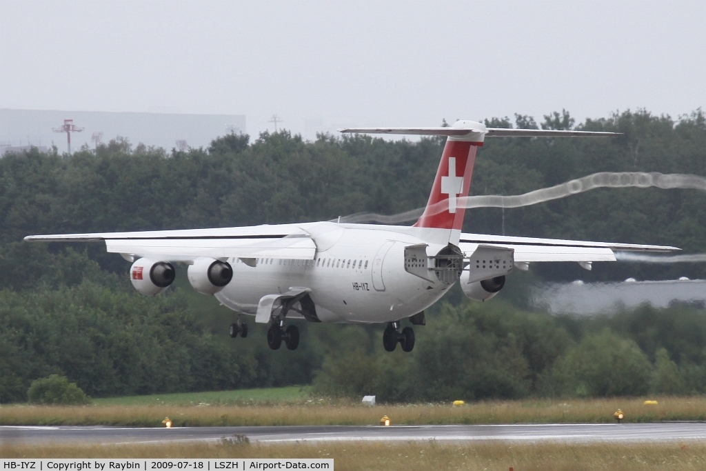 HB-IYZ, 1998 British Aerospace Avro 146-RJ100 C/N E3338, 