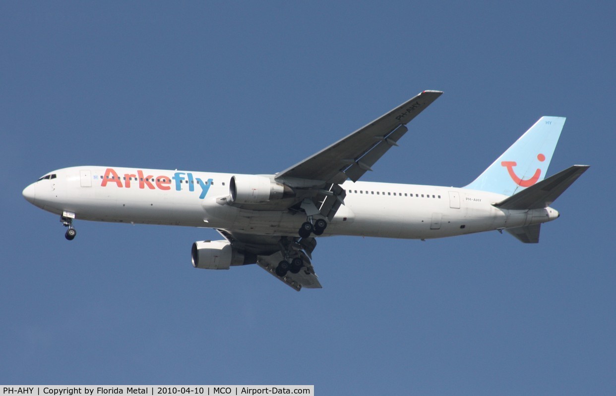 PH-AHY, 1990 Boeing 767-383/ER C/N 24848, Arkefly 767