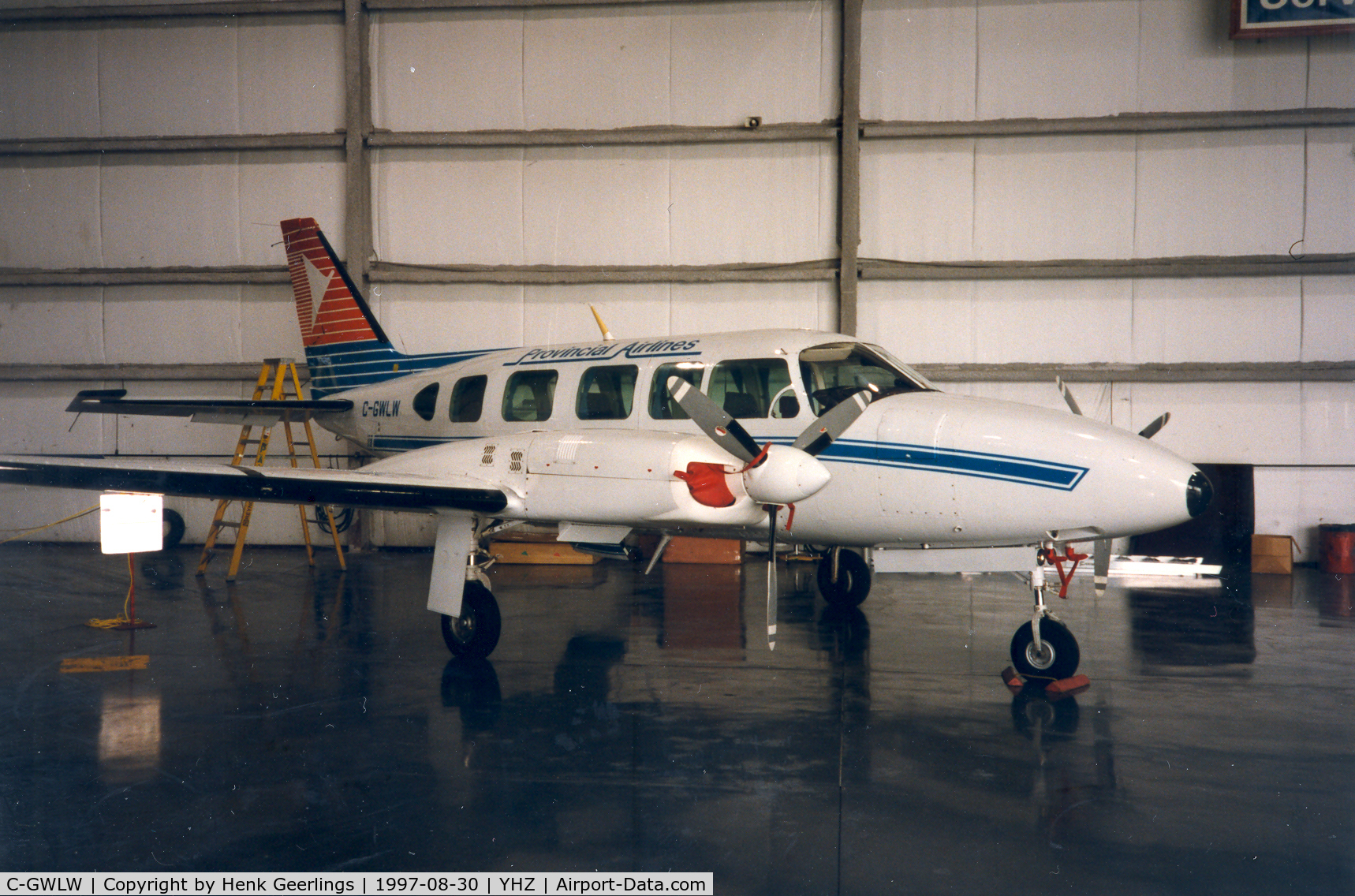 C-GWLW, 1974 Piper PA-31-350 Chieftain C/N 31-7405221, Provincial Airways