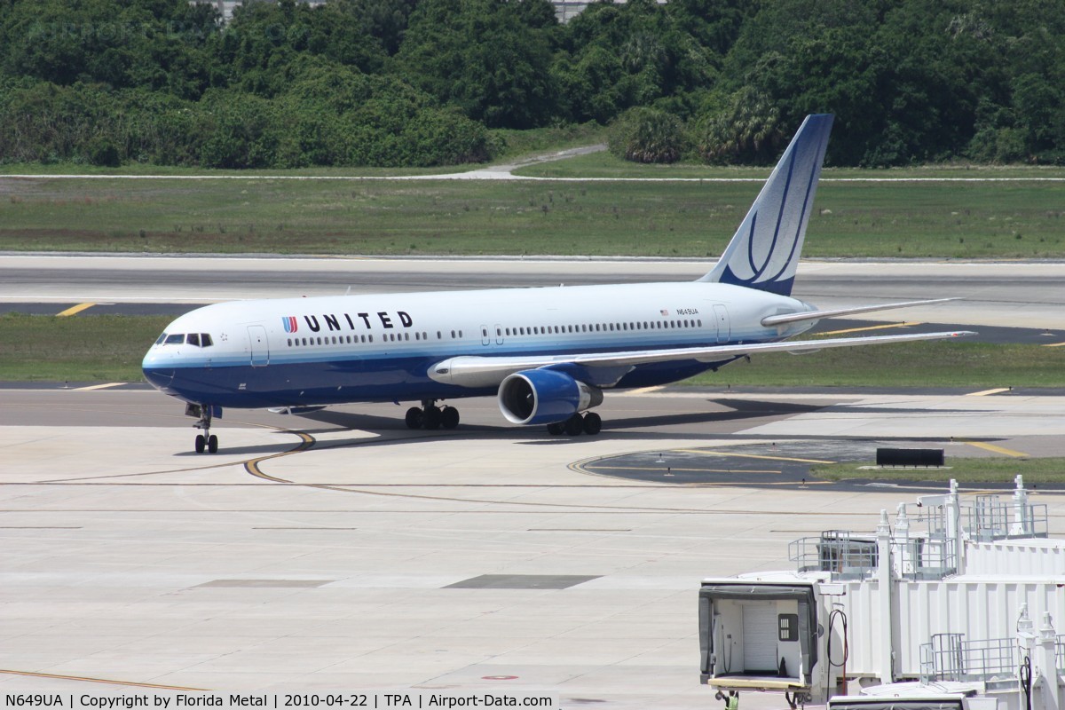 N649UA, 1992 Boeing 767-322 C/N 25286, United 767
