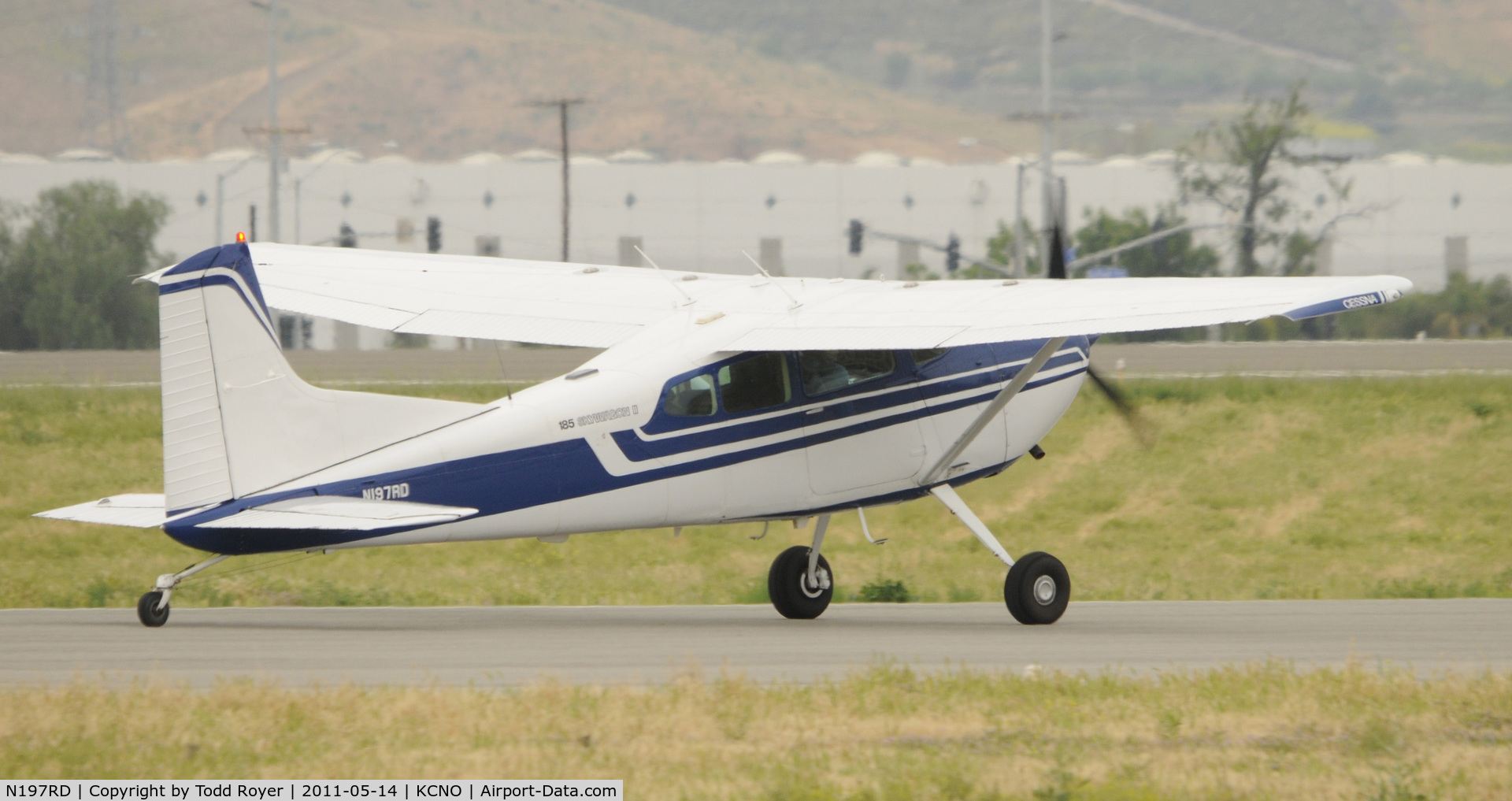 N197RD, 1978 Cessna A185F Skywagon 185 C/N 18503681, Landing at Chino