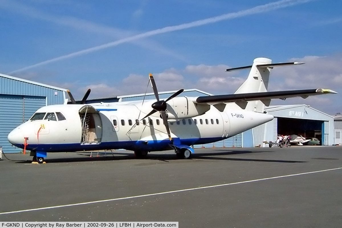 F-GKND, 1991 ATR 42-300 C/N 231, Aerospatiale ATR-42-310 [231] La Rochelle-Laleu~F 26/09/2002