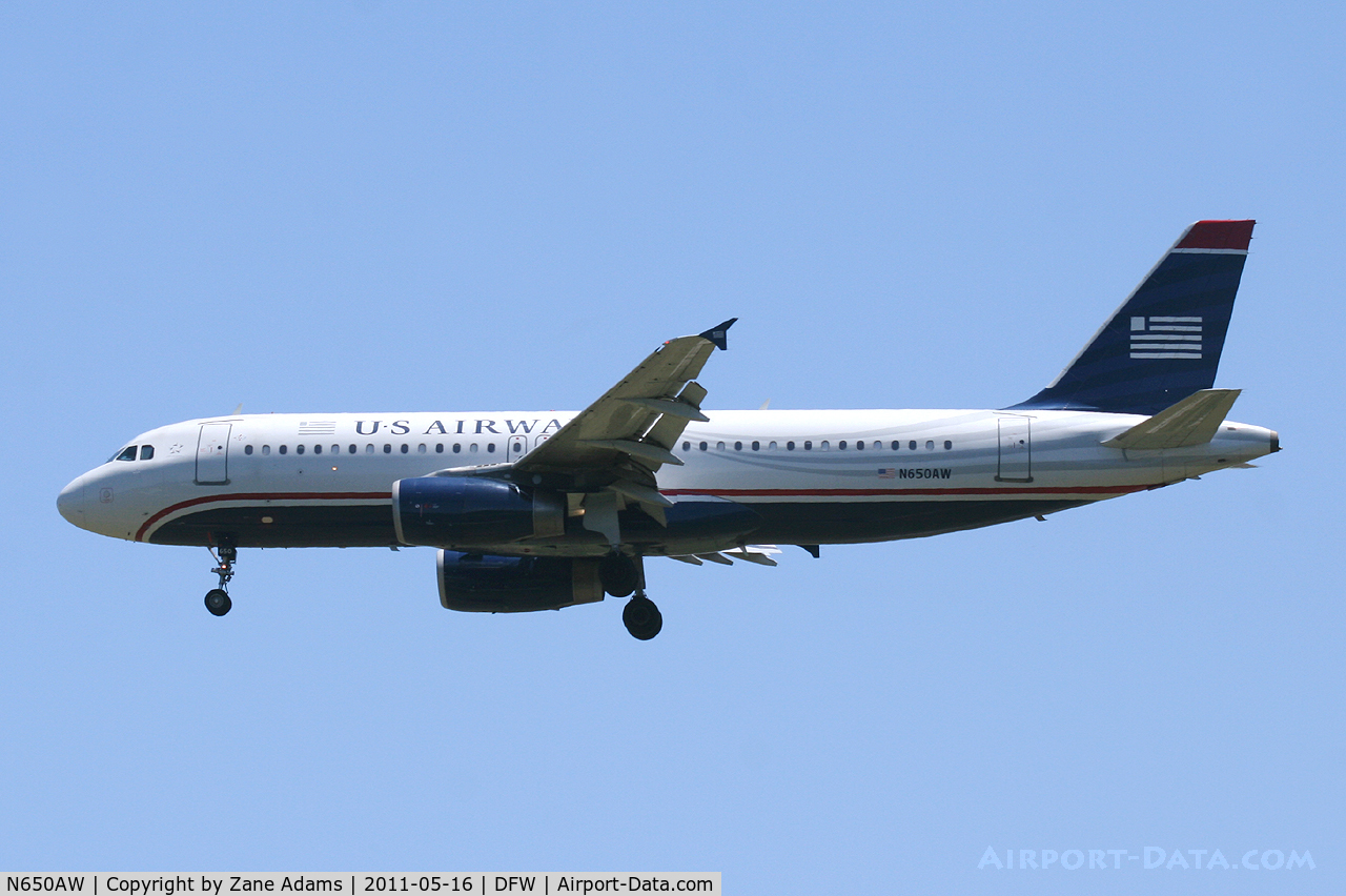 N650AW, 1998 Airbus A320-232 C/N 856, US Airways landing at DFW Airport.