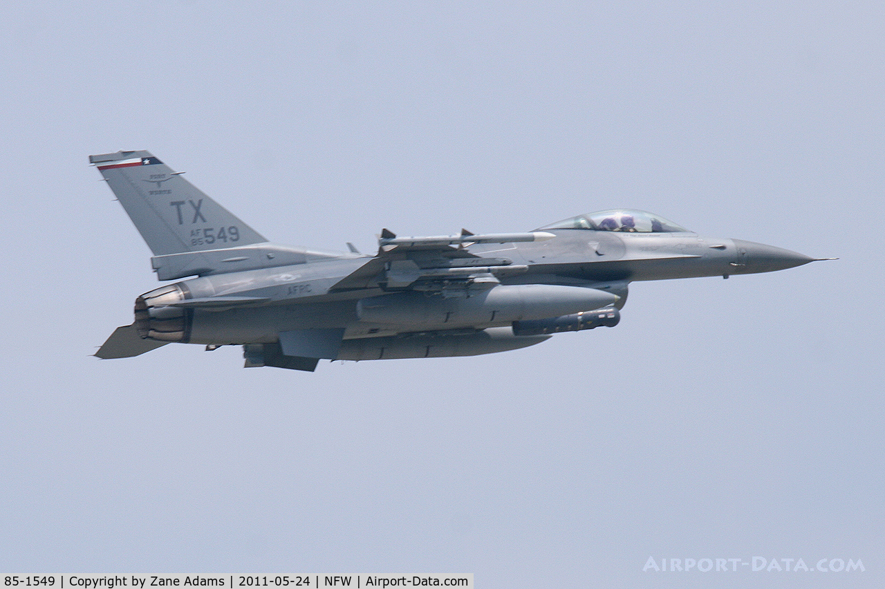 85-1549, 1985 General Dynamics F-16C Fighting Falcon C/N 5C-291, 301st FW F-16 Departing NAS Fort Worth