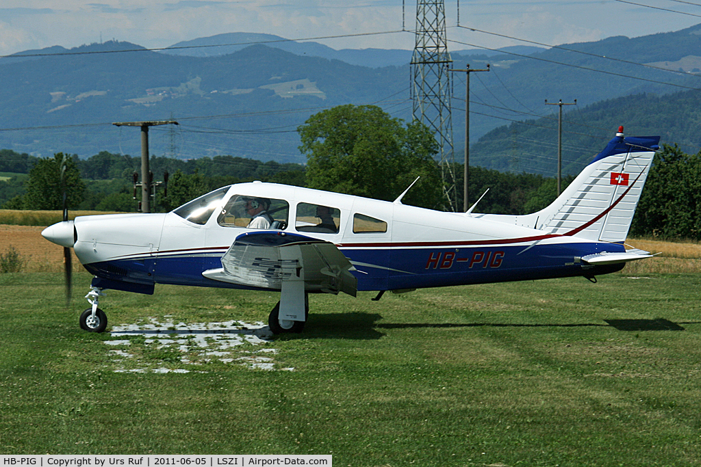 HB-PIG, 1978 Piper PA-28R-201 Cherokee Arrow III C/N 28R-7837261, short visit at Schupfart-Airfield