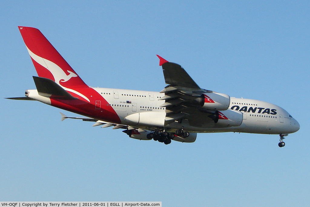 VH-OQF, 2009 Airbus A380-842 C/N 029, Qantas's 2009 Airbus A380-842, c/n: 029 landing at Heathrow