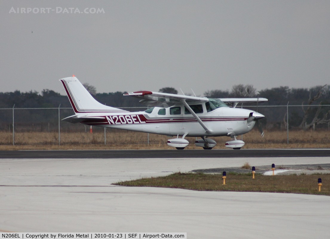 N206EL, Cessna U206D Super Skywagon C/N U20604037, Cessna U206