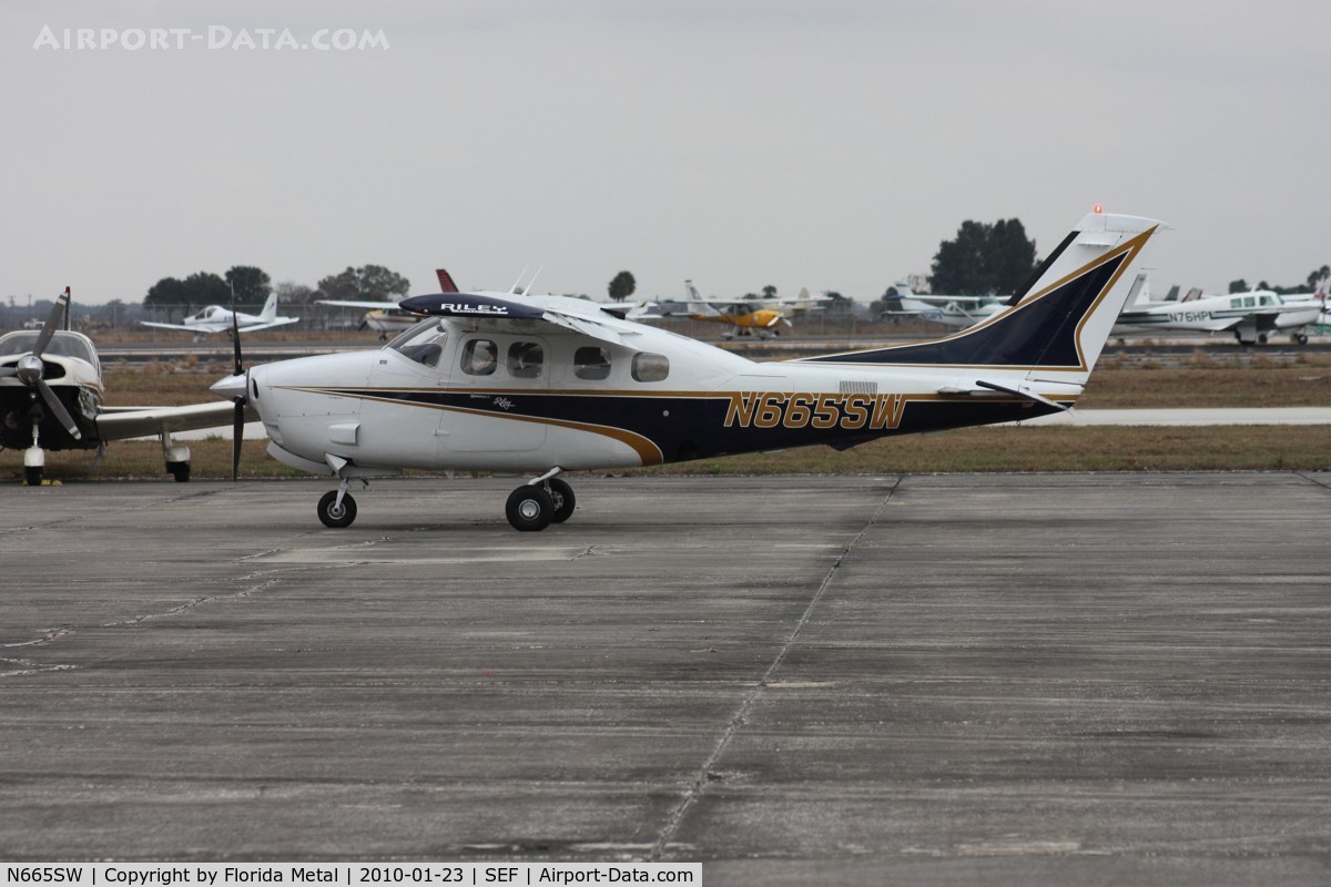 N665SW, Cessna P210N Pressurised Centurion C/N P21000588, Cessna P210N