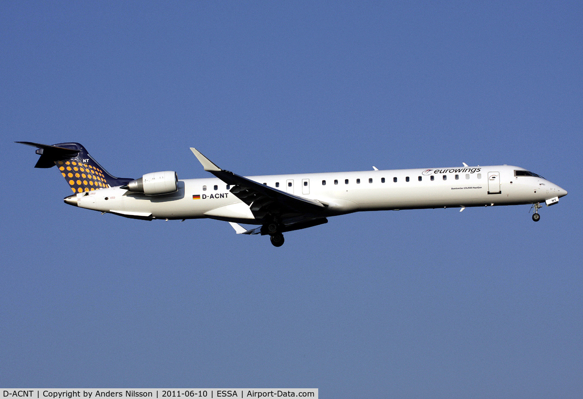 D-ACNT, 2011 Bombardier CRJ-900 NG (CL-600-2D24) C/N 15264, On final approach for runway 19L.