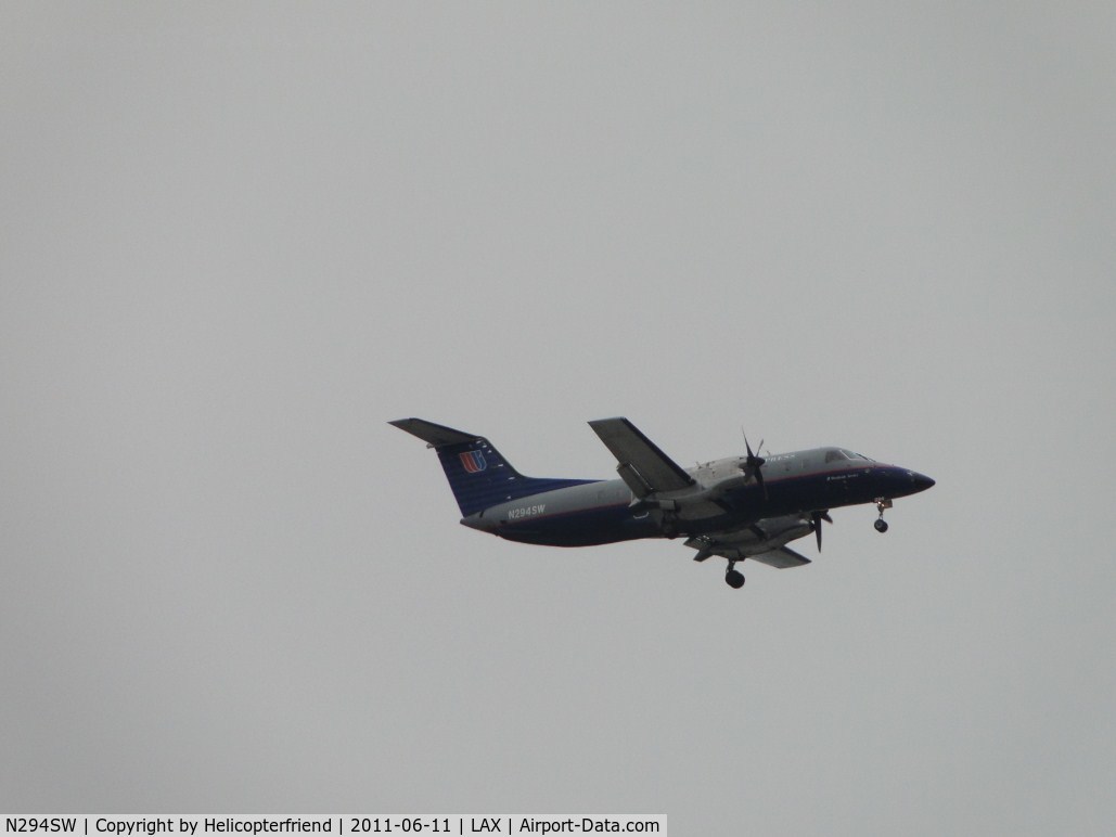 N294SW, 1996 Embraer EMB-120ER Brasilia C/N 120321, On final to runway 24