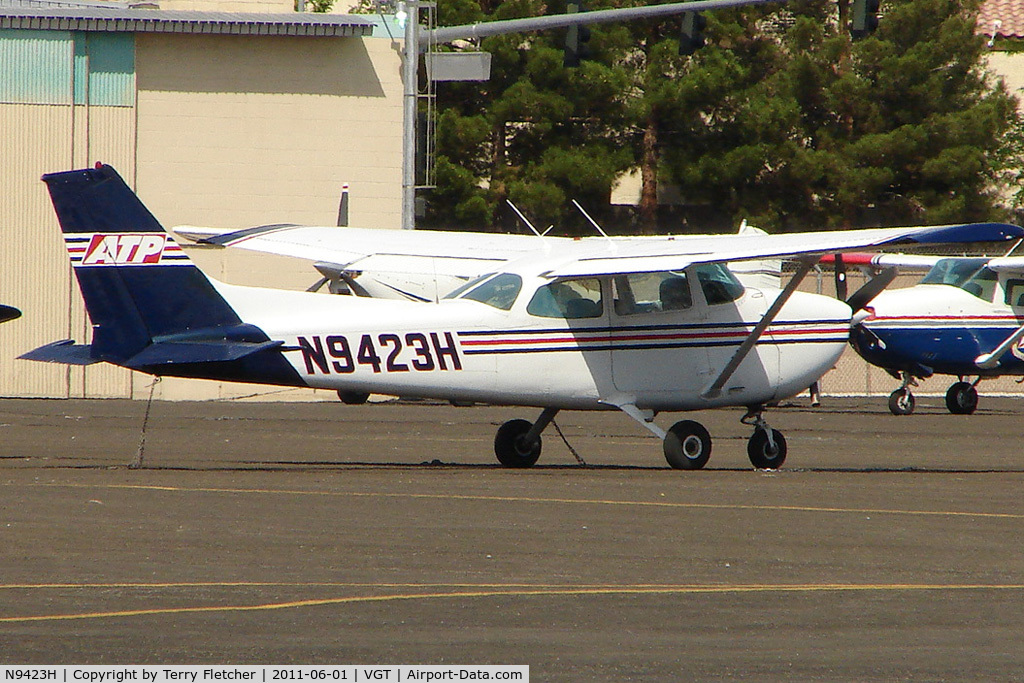 N9423H, 1975 Cessna 172M C/N 17266152, 1975 Cessna 172M, c/n: 17266152 at North Las Vegas