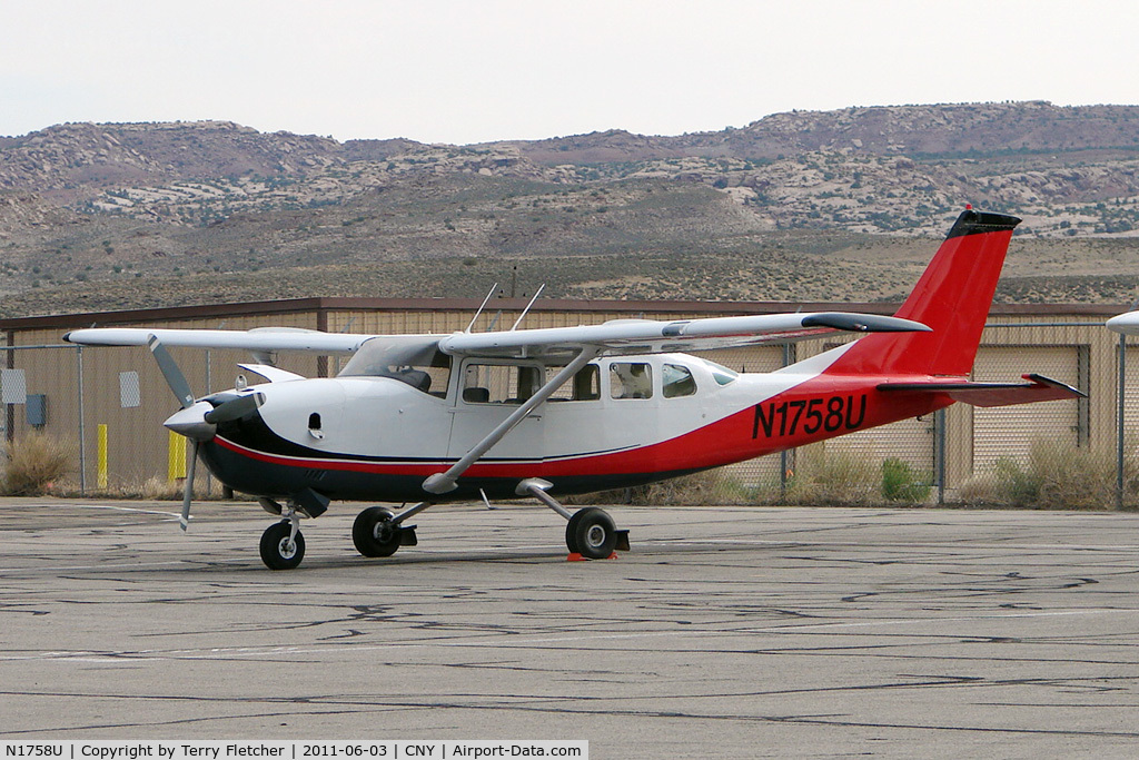 N1758U, 1976 Cessna T207 C/N 20700358, 1976 Cessna T207, c/n: 20700358 at Moab