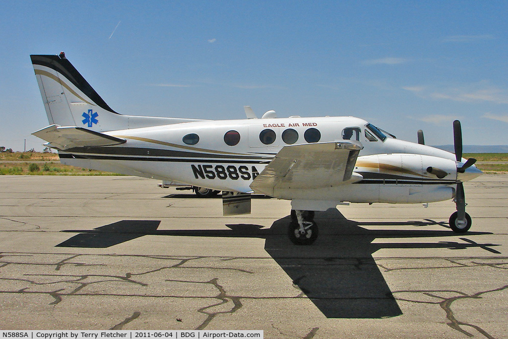 N588SA, 2000 Raytheon Aircraft Company C90A C/N LJ-1588, Eagle Air Med's 2000 Raytheon Aircraft Company C90A, c/n: LJ-1588 arriving with another medical emergency