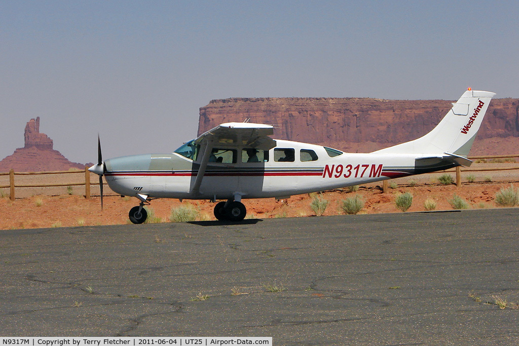 N9317M, 1980 Cessna T207A Turbo Stationair 7 C/N 20700680, 1980 Cessna T207A, c/n: 20700680 taking off down the slope at Monument Valley Airport