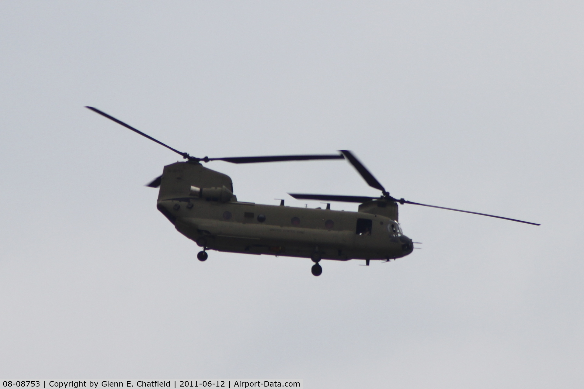 08-08753, 2011 Boeing CH-47F Chinook C/N M8753, Flying northwest-bound over North Liberty, IA on the way to Cedar Rapids Airport