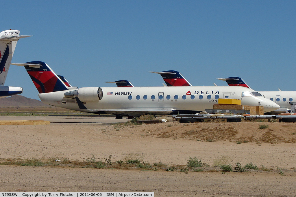 N595SW, 1999 Bombardier CRJ-100ER (CL-600-2B19) C/N 7292, 1999 Bombardier CL-600-2B19, c/n: 7292 WFU at Kingman