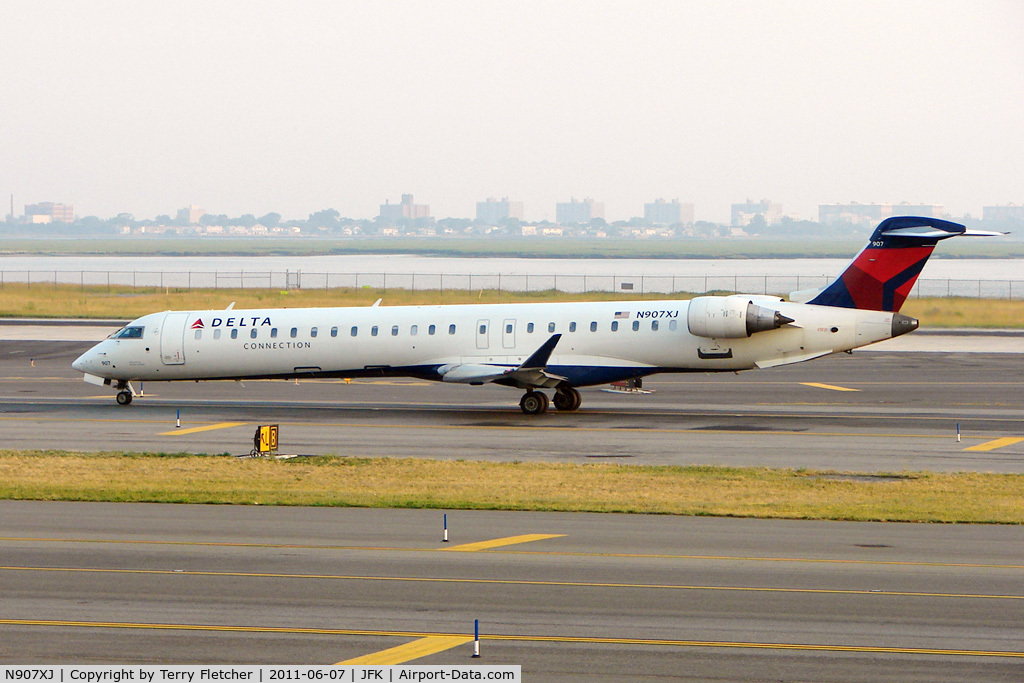 N907XJ, 2007 Bombardier CRJ-900ER (CL-600-2D24) C/N 15139, 2007 Bombardier CL600-2D24, c/n: 15139 taxying in at New York JFK