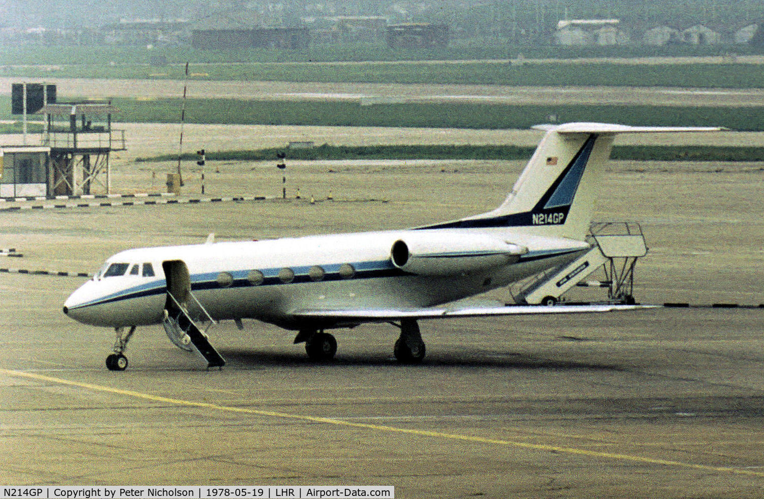 N214GP, 1967 Grumman G1159 Gulfstream II C/N 003, This Gulfstream II of the Gillette Company was a visitor to Heathrow in May 1978.