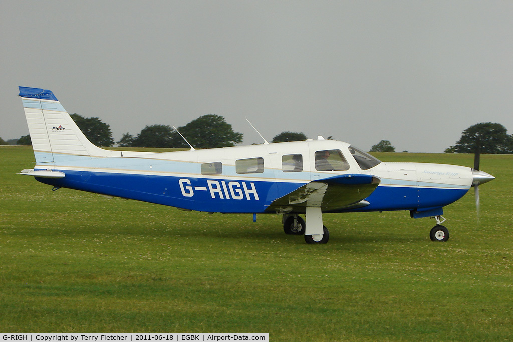 G-RIGH, 1998 Piper PA-32R-301 Saratoga II HP C/N 3246123, 1998 New Piper Aircraft Inc PIPER PA-32R-301, c/n: 3246123 at Sywell