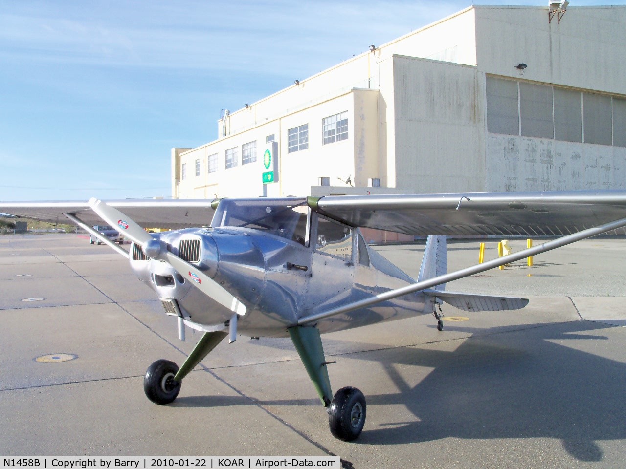 N1458B, 1948 Luscombe 8F Silvaire C/N 6085, Ready to go after a light rain