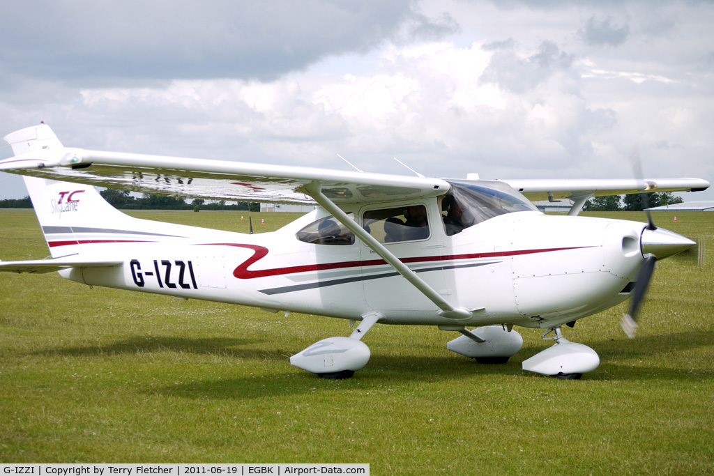 G-IZZI, 2001 Cessna T182T Turbo Skylane C/N T18208100, 2001 Cessna CESSNA T182T, c/n: T18208100 at Sywell