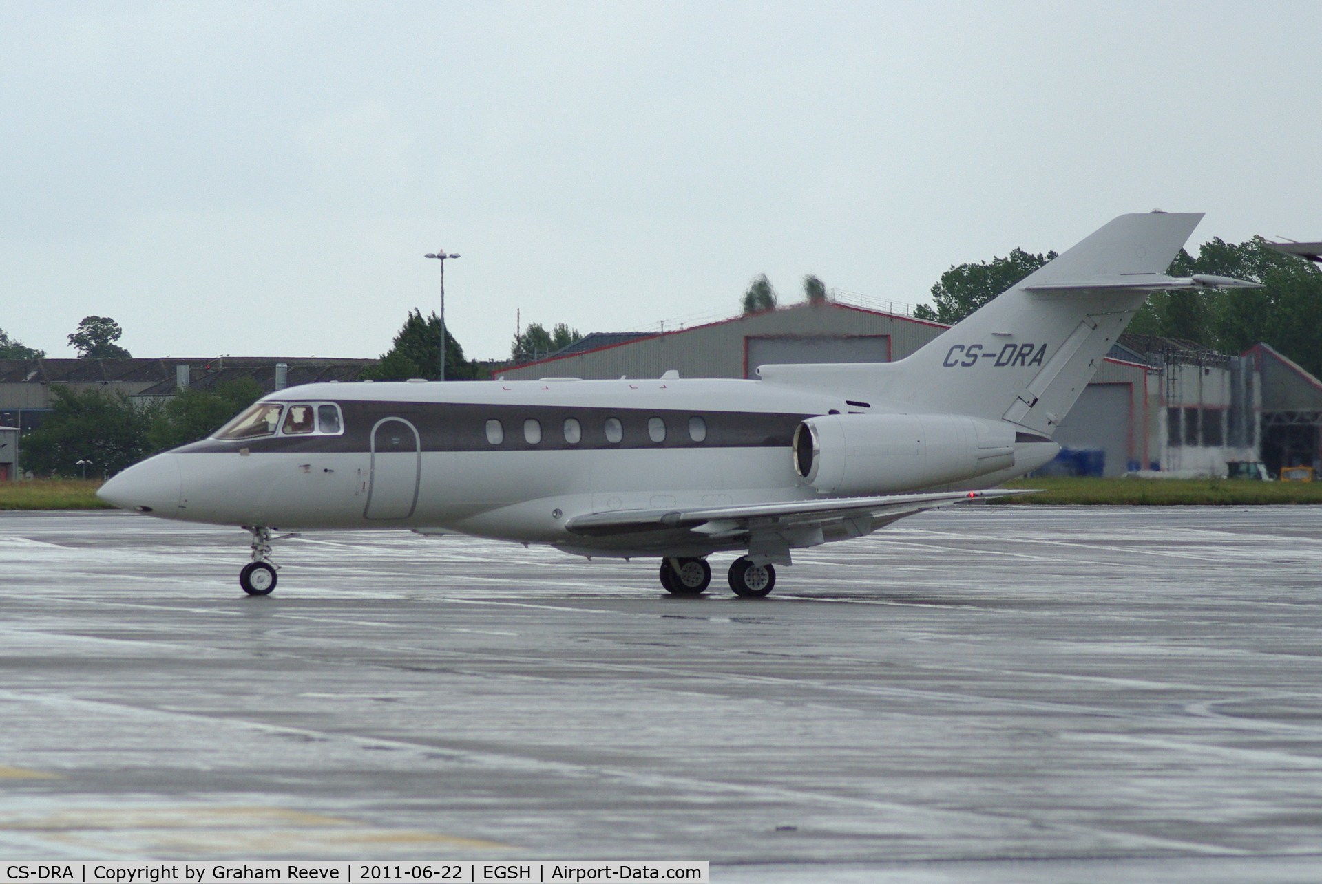 CS-DRA, 2004 Raytheon Hawker 800XP C/N 258686, A very wet afternoon.