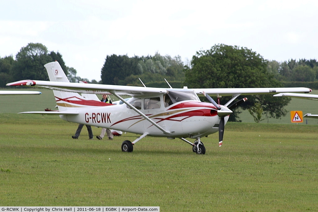 G-RCWK, 2007 Cessna 182T Skylane Skylane C/N 18281982, at AeroExpo 2011