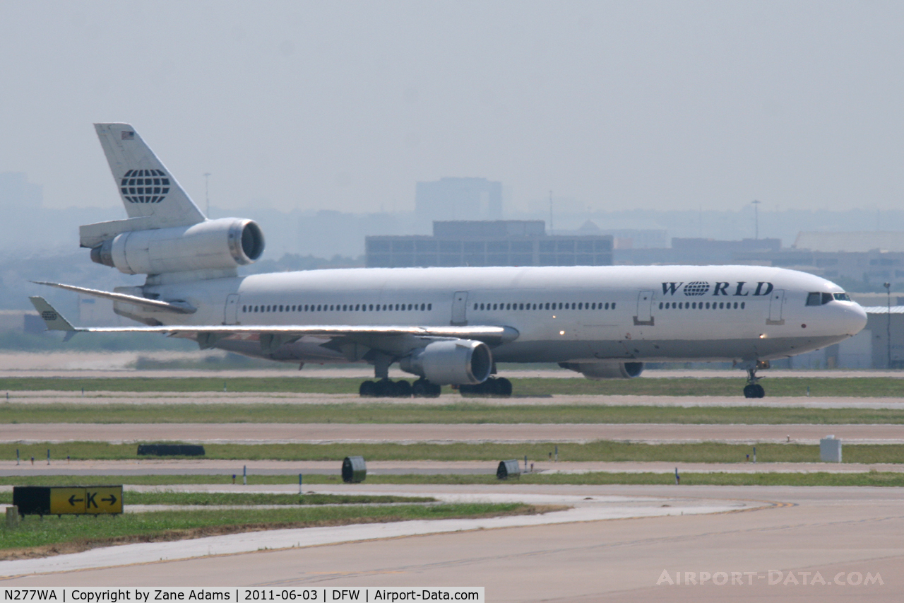 N277WA, 1995 McDonnell Douglas MD-11 C/N 48743, At DFW Airport