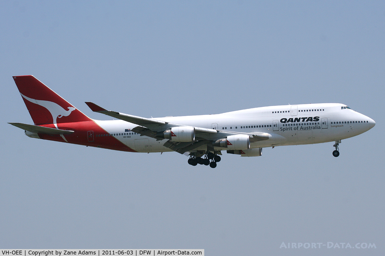 VH-OEE, 2002 Boeing 747-438/ER C/N 32909, Qantas Airways at DFW Airport