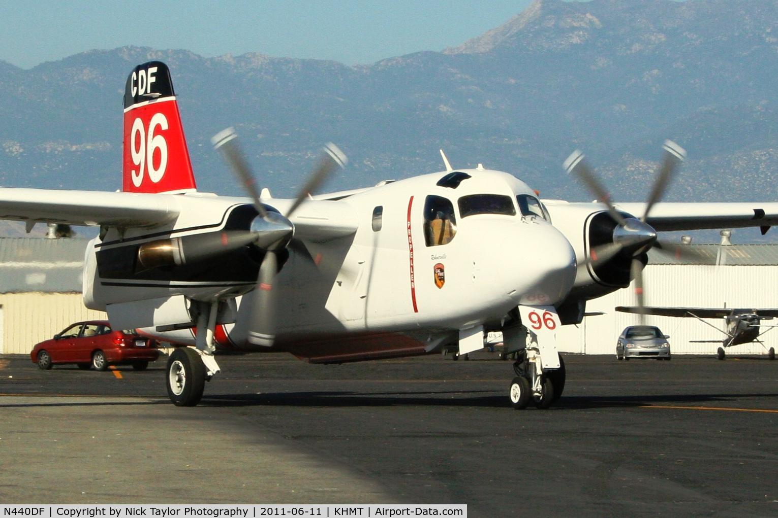 N440DF, 2001 Marsh Aviation S-2F3AT C/N 149873, Returning for more phoschek
