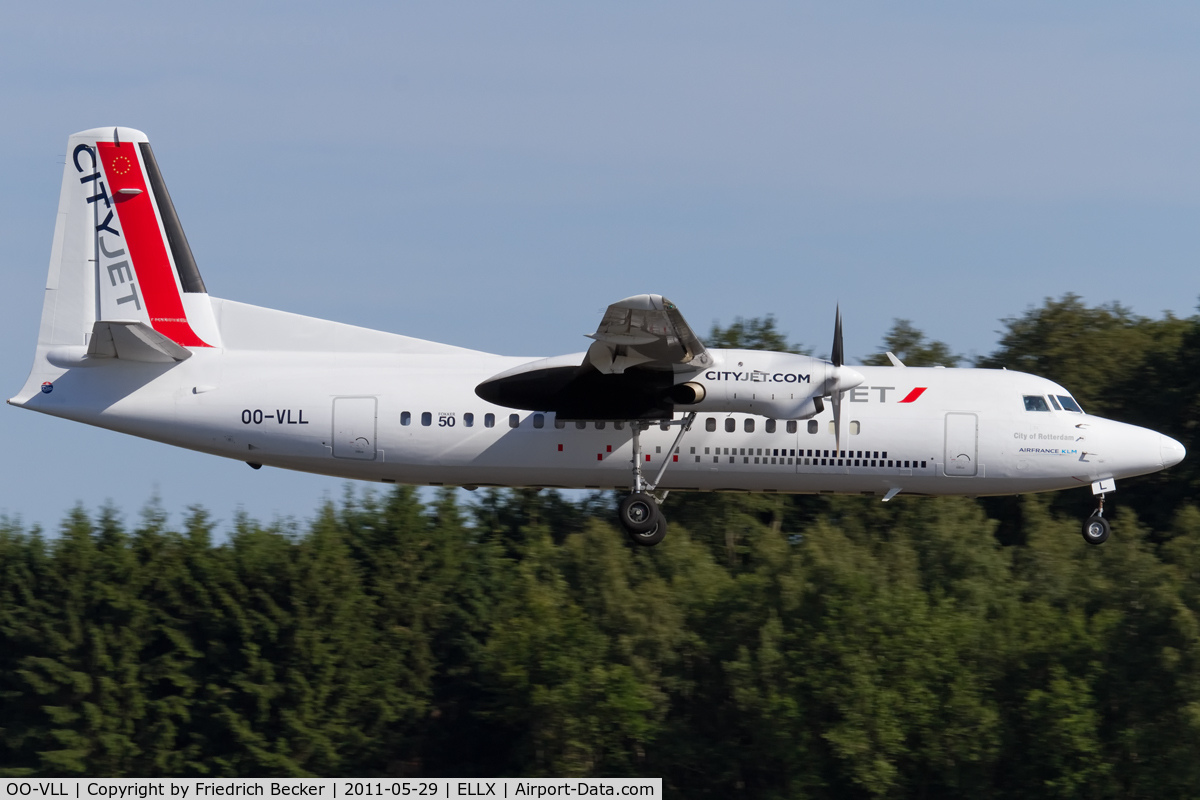 OO-VLL, 1989 Fokker 50 C/N 20144, on final RW24