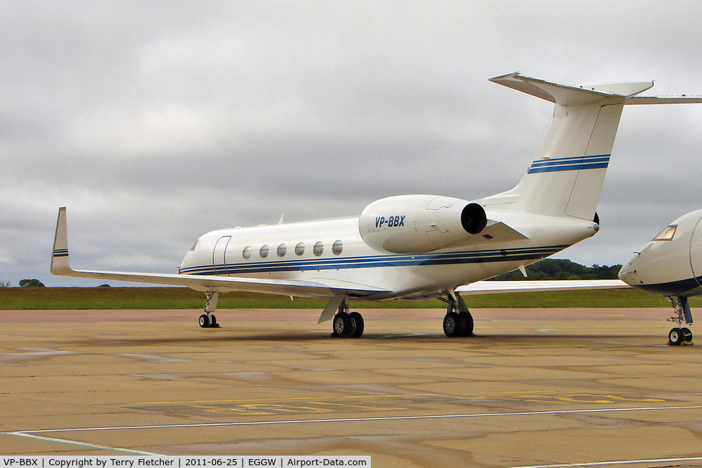 VP-BBX, Gulfstream Aerospace G-V Gulfstream V C/N 622, Gulfstream G5, c/n: 622 at Luton