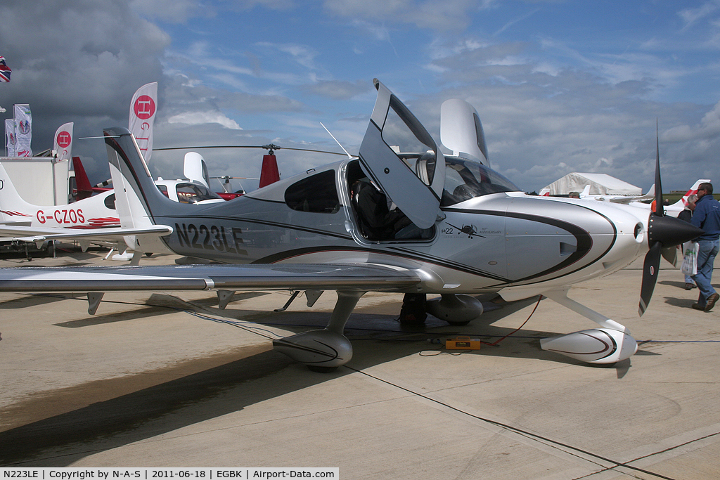 N223LE, Cirrus SR22T C/N 0114, Aero Expo Static 2011