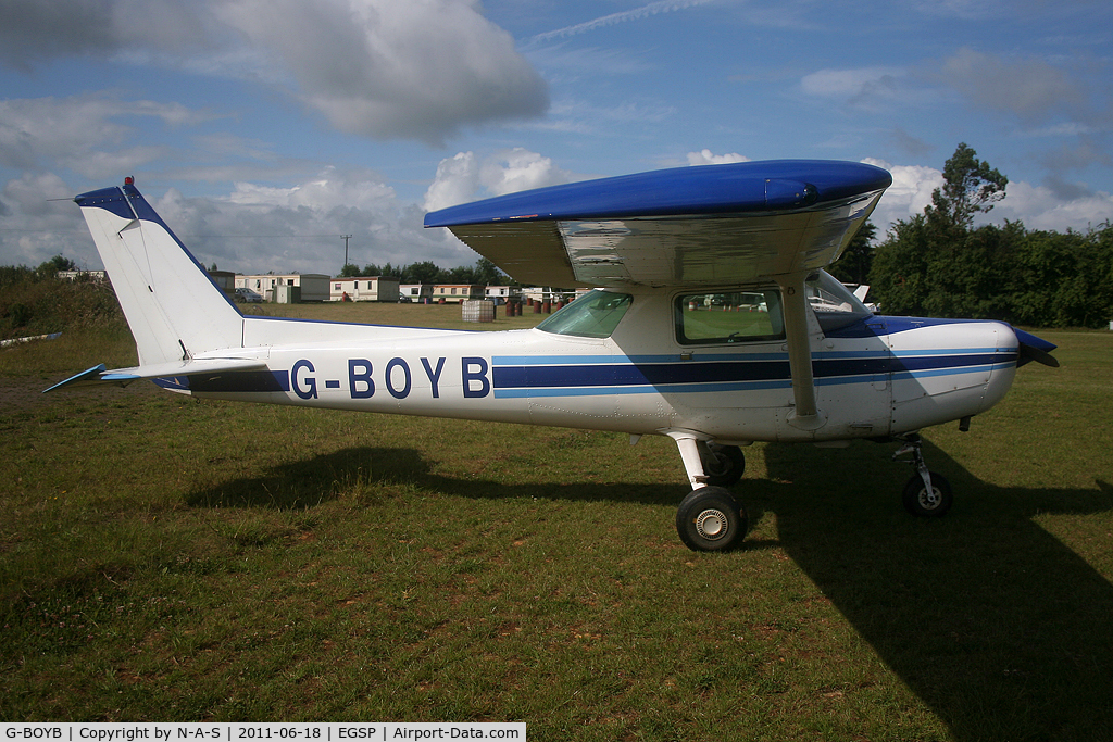 G-BOYB, 1980 Cessna A152 Aerobat C/N A152-0928, Enjoying the sun