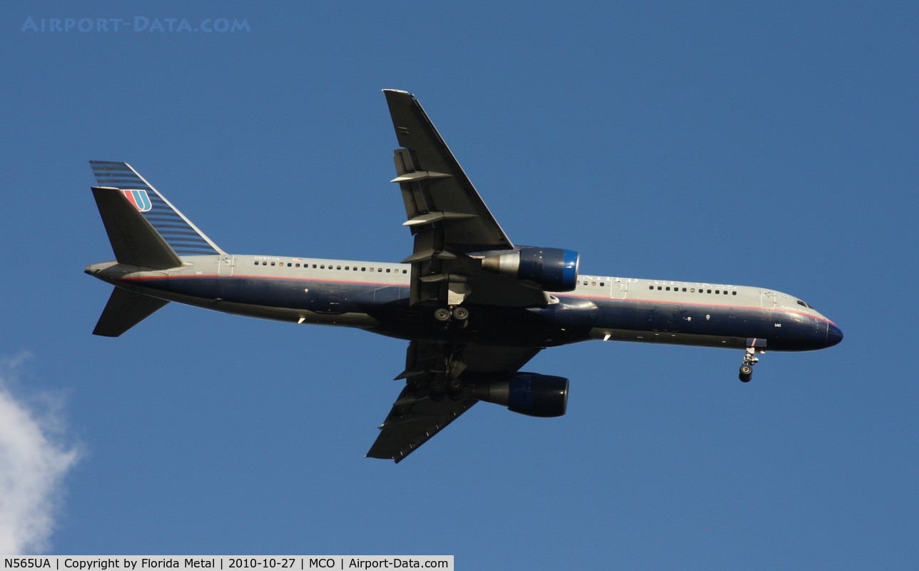 N565UA, 1992 Boeing 757-222 C/N 26669, United 757