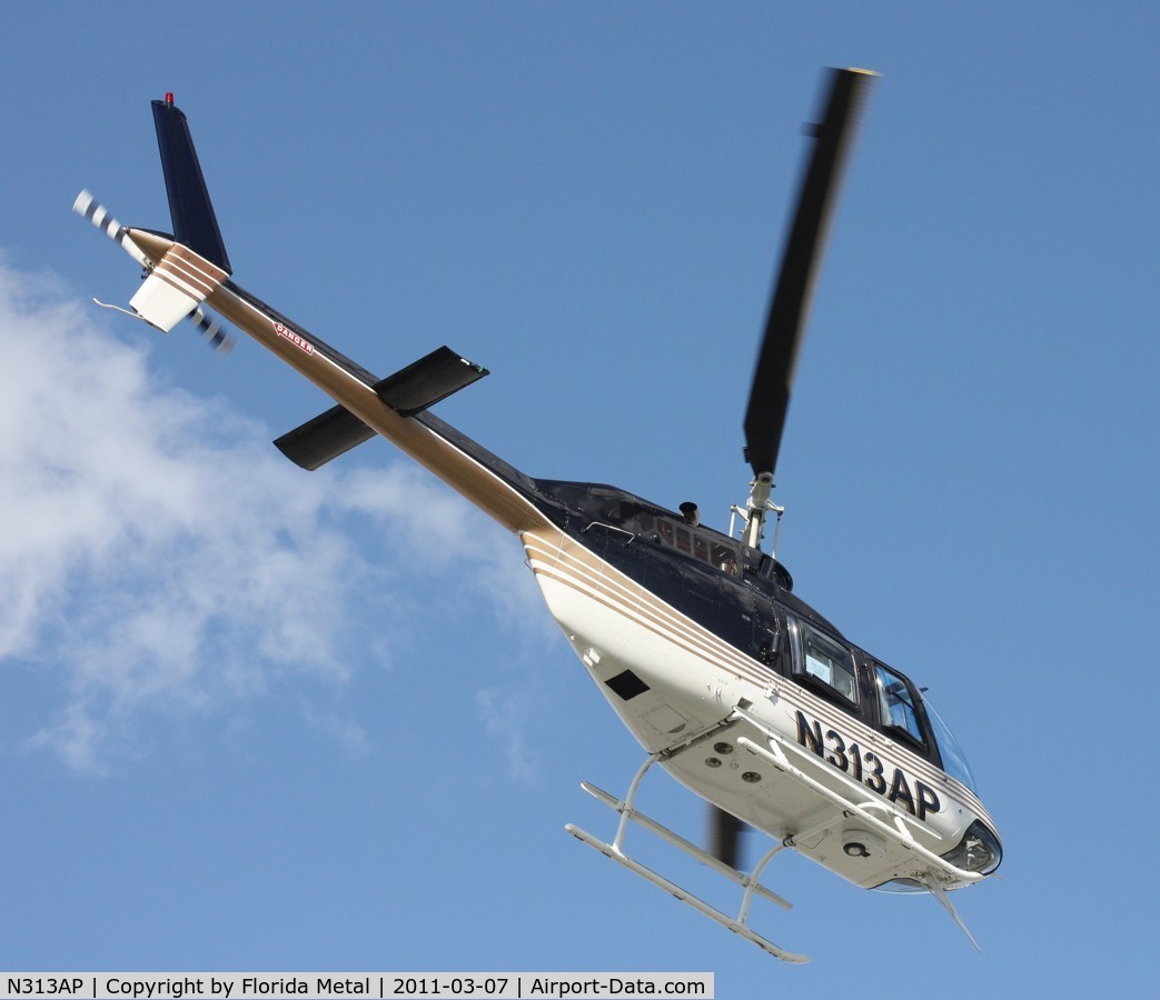 N313AP, 1981 Bell 206B JetRanger C/N 3471, Bell 206B leaving Heliexpo Orlando