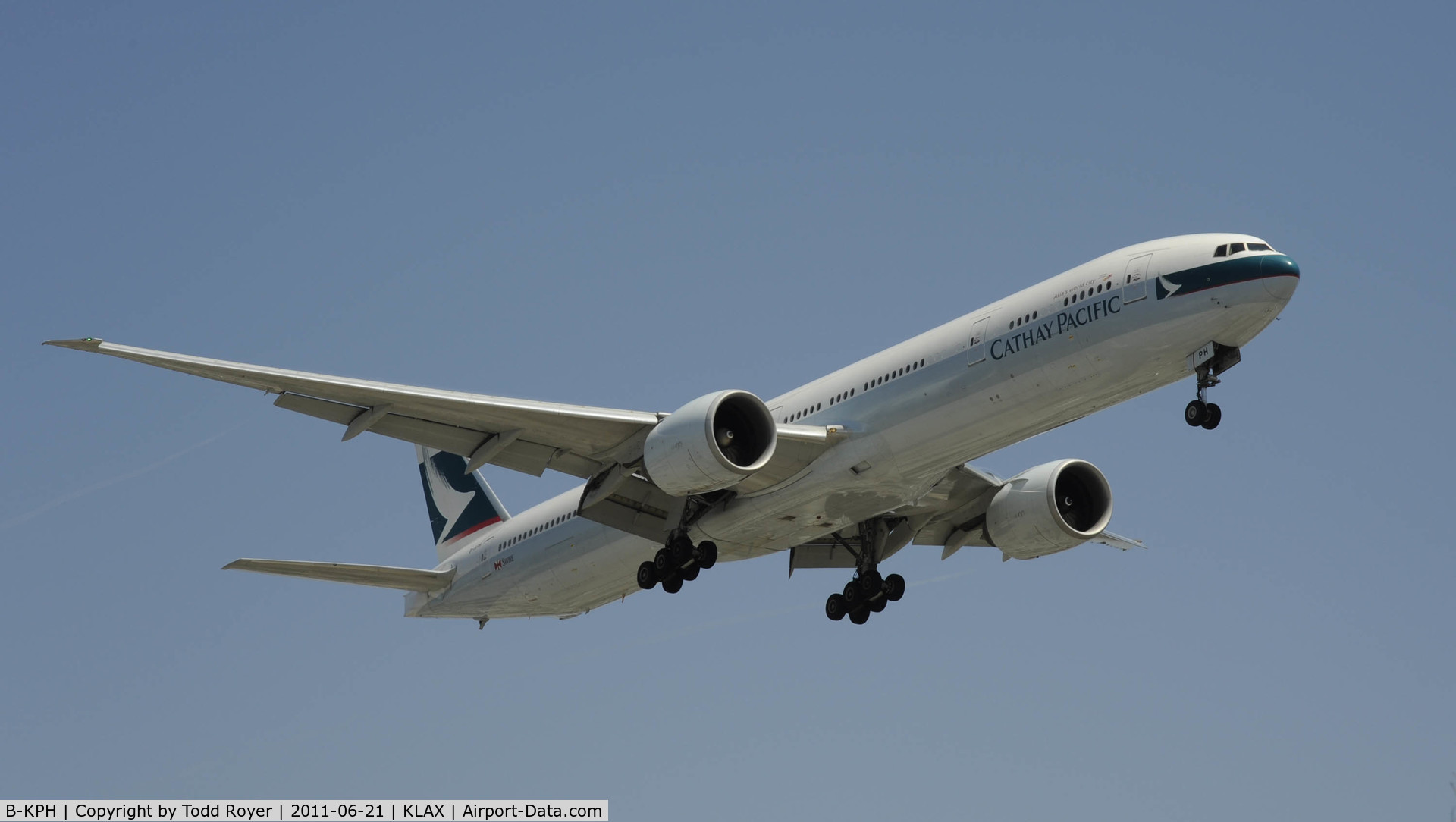 B-KPH, 2008 Boeing 777-367/ER C/N 35301, Landing at LAX