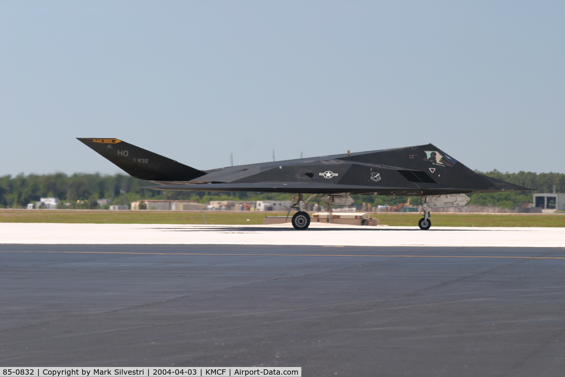 85-0832, 1985 Lockheed F-117A Nighthawk C/N A.4054, 2004 MacDill Airshow